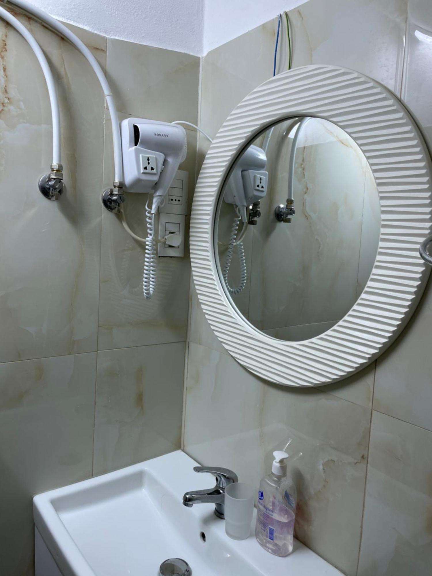 Destinacion Central Room Тирана Екстериор снимка
