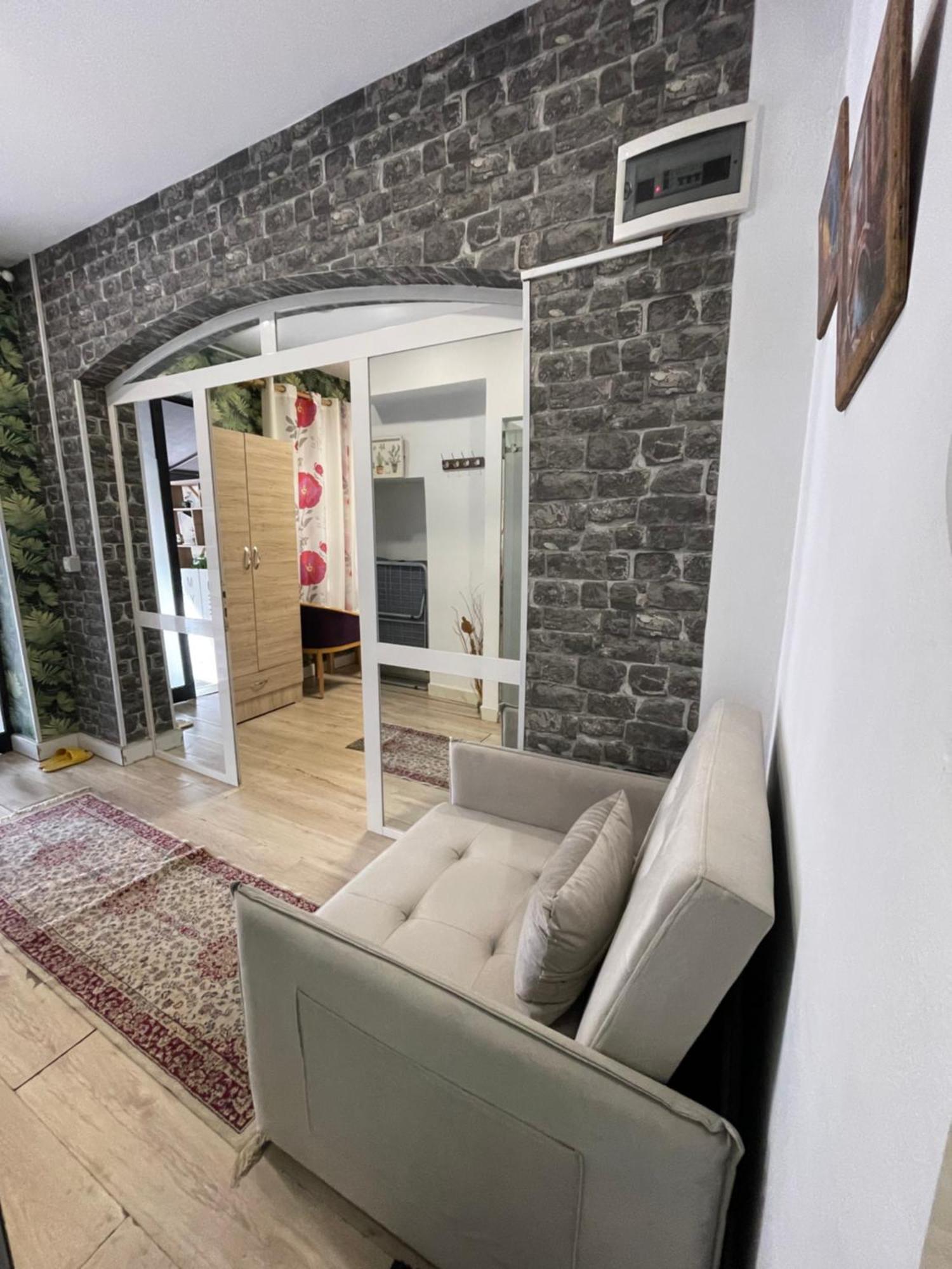 Destinacion Central Room Тирана Екстериор снимка